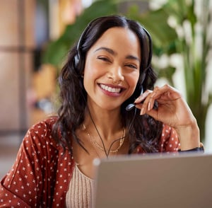 woman-smiling-with-headset
